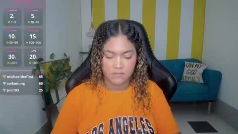 Snapshot of cristal_war chatting on 4, 11, 2025 Cristal online show from 4, 11, 2025