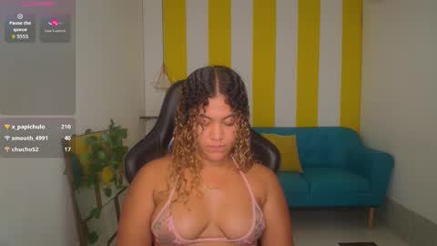 Snapshot of cristal_war chatting on 15, 11, 2025 Cristal online show from 15, 11, 2025