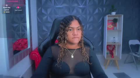 Snapshot of cristal_war chatting on 25, 11, 2025 Cristal online show from 25, 11, 2025