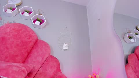 Snapshot of cristalcornner_ chatting on 25, 1, 2025 Nicole Connection time 220pm-910pmCol online show from 25, 1, 2025