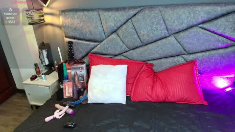 CRISTAL MILF online show from 13, 12, 2024