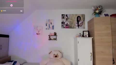 veronika online show from 7, 3, 2026