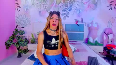 Snapshot of cristhy_huge_cockts chatting on 29, 9, 2025 cristhy_huge_cockts online show from 29, 9, 2025