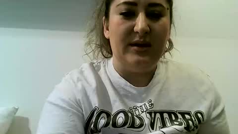 Snapshot of cristina20021991 chatting on 3, 1, 2025 cristina20021991 online show from 3, 1, 2025