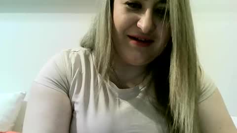 Snapshot of cristina20021991 chatting on 3, 1, 2025 cristina20021991 online show from 3, 1, 2025