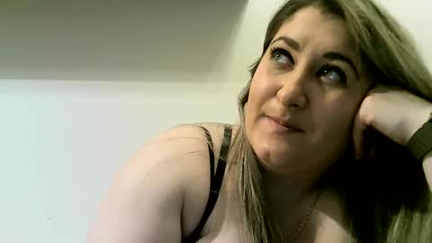 Snapshot of cristina20021991 chatting on 6, 1, 2025 cristina20021991 online show from 6, 1, 2025