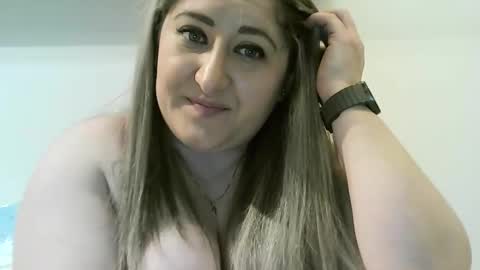 Snapshot of cristina20021991 chatting on 10, 3, 2025 cristina20021991 online show from 10, 3, 2025