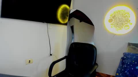 Snapshot of cristobal12cock chatting on 24, 11, 2025 Cristian online show from 24, 11, 2025