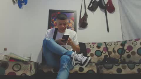 Snapshot of cristofer_dick5511 chatting on 1, 1, 2025 criistofer online show from 1, 1, 2025