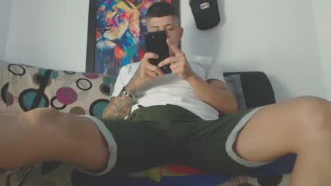 Snapshot of cristofer_dick5511 chatting on 8, 2, 2025 criistofer online show from 8, 2, 2025