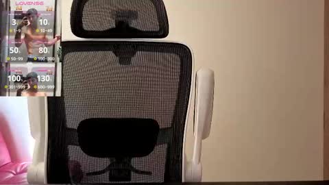 Snapshot of cristopher23_ chatting on 22, 10, 2025 cristopher23 online show from 22, 10, 2025