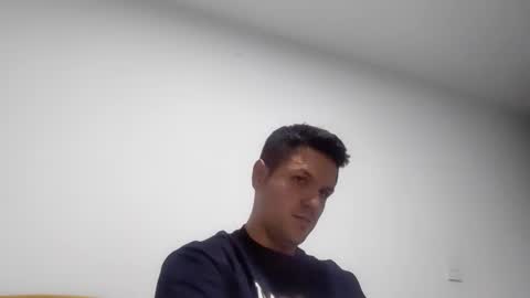 cristopher3042 online show from 4, 1, 2025