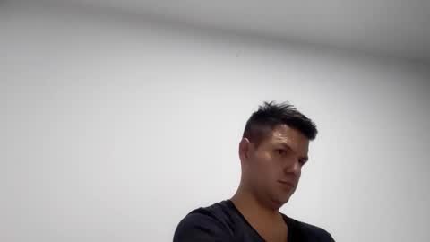 cristopher3042 online show from 8, 2, 2025