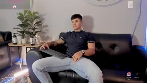 Snapshot of cristopher_strong chatting on 15, 7, 2026 Cristopher online show from 15, 7, 2026
