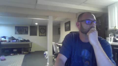 Snapshot of crm400 chatting on 8, 7, 2026 billybasement online show from 8, 7, 2026