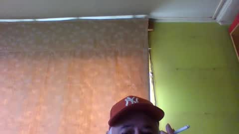 Snapshot of crmperez chatting on 4, 12, 2025 crmperez online show from 4, 12, 2025