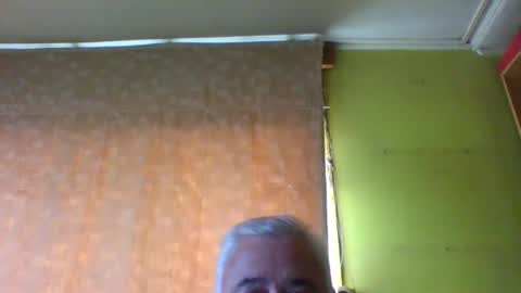 Snapshot of crmperez chatting on 18, 12, 2025 crmperez online show from 18, 12, 2025