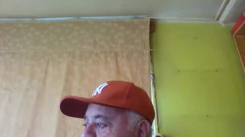 Snapshot of crmperez chatting on 25, 2, 2026 crmperez online show from 25, 2, 2026