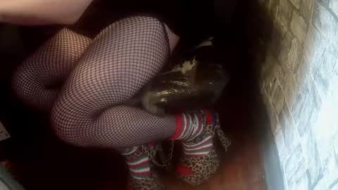 crossdresser krystal online show from 15, 12, 2025