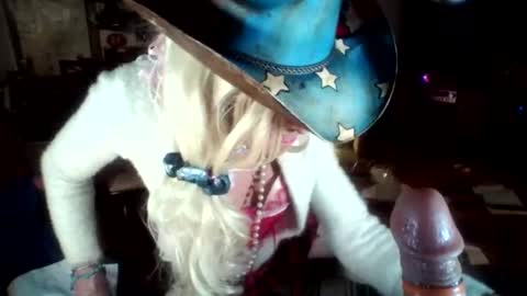 Snapshot of crossdrsr1 chatting on 1, 12, 2025 crossdrsr1 online show from 1, 12, 2025