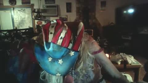 Snapshot of crossdrsr1 chatting on 16, 12, 2025 crossdrsr1 online show from 16, 12, 2025