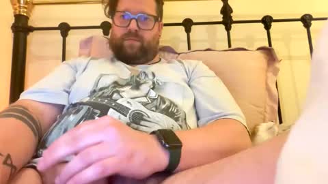 Snapshot of crouchendtiger chatting on 6, 5, 2026 crouchendtiger online show from 6, 5, 2026