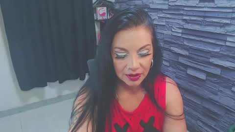 Snapshot of cruela_deviil chatting on 9, 1, 2026 cruela_deviil online show from 9, 1, 2026