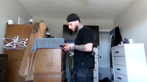 cruz815 online show from 12, 4, 2026