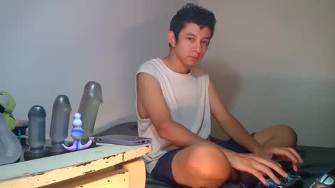 Snapshot of cry_guy chatting on 1, 10, 2025 cry_guy online show from 1, 10, 2025