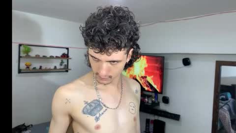 Snapshot of crystal5358 chatting on 21, 12, 2025 crystal5358 online show from 21, 12, 2025