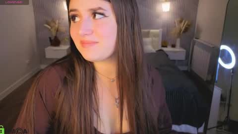 Snapshot of crystal__lacee chatting on 9, 5, 2026 Crystal Lacee online show from 9, 5, 2026