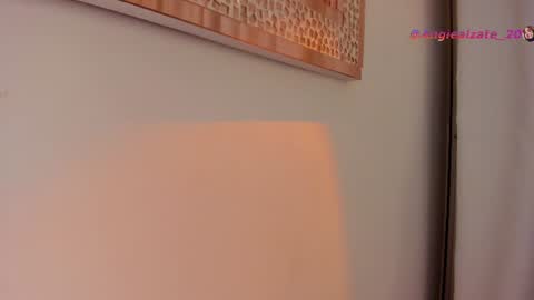 angie  online show from 15, 7, 2026
