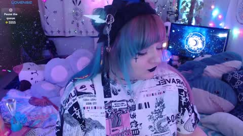 Snapshot of crystal_galaxy chatting on 27, 1, 2025 online show from 27, 1, 2025