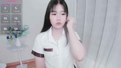 crystal_lea online show from 7, 10, 2025