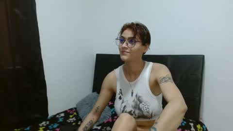 Snapshot of crystal_starx chatting on 25, 2, 2025 Crystal Blaze online show from 25, 2, 2025