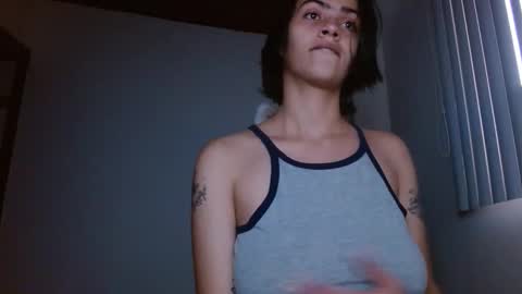 Snapshot of crystal_starx chatting on 12, 9, 2025 Crystal Blaze online show from 12, 9, 2025