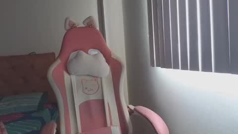 Snapshot of crystal_starx chatting on 23, 10, 2025 Crystal Blaze online show from 23, 10, 2025