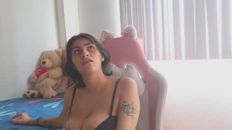 Snapshot of crystal_starx chatting on 7, 11, 2025 Crystal Blaze online show from 7, 11, 2025