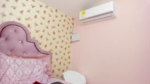 Snapshot of crystal_watson0 chatting on 15, 7, 2026 Milf Latina online show from 15, 7, 2026