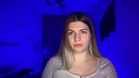 crystalblush01 online show from 10, 4, 2026