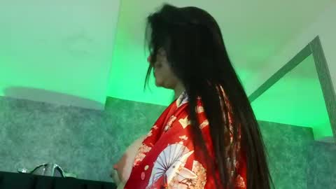 Snapshot of crystalboow chatting on 18, 5, 2026 Crystal online show from 18, 5, 2026
