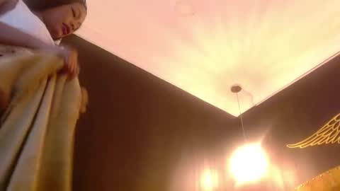 Crystal online show from 25, 2, 2025