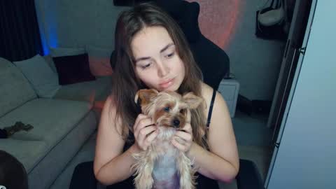 Snapshot of crystalemily chatting on 26, 11, 2025 crystalemily online show from 26, 11, 2025