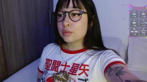 Snapshot of crystalitesq chatting on 30, 10, 2025 Olivia online show from 30, 10, 2025