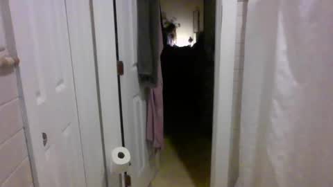 Snapshot of crystalizzzee chatting on 2, 3, 2025 Herekittykitty69 online show from 2, 3, 2025