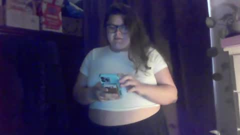 Snapshot of crystalizzzee chatting on 12, 3, 2025 Herekittykitty69 online show from 12, 3, 2025