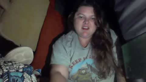 Snapshot of crystalizzzee chatting on 13, 11, 2025 Herekittykitty69 online show from 13, 11, 2025