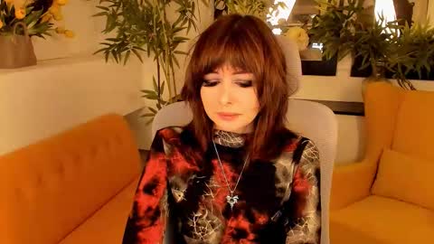 crystallbloom online show from 18, 9, 2025