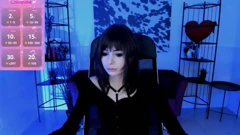 crystallbloom online show from 11, 10, 2025