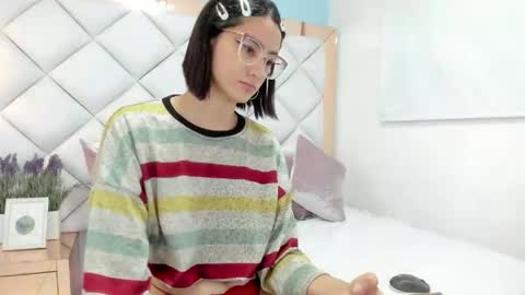 Snapshot of crystalstonee1 chatting on 22, 5, 2026 Crystal online show from 22, 5, 2026